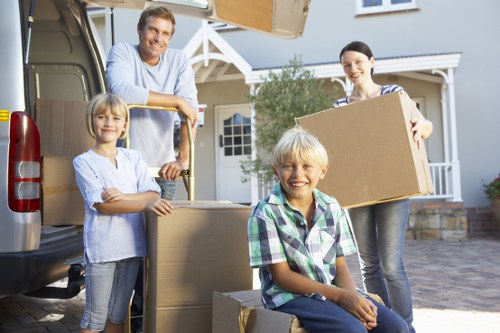 Secure storage space for furniture and boxes in Fulham