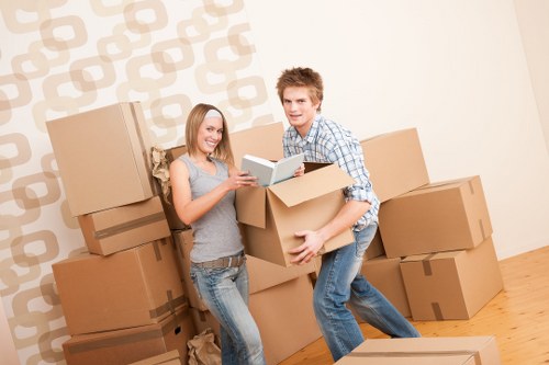 Local movers handling access challenges in Fulham